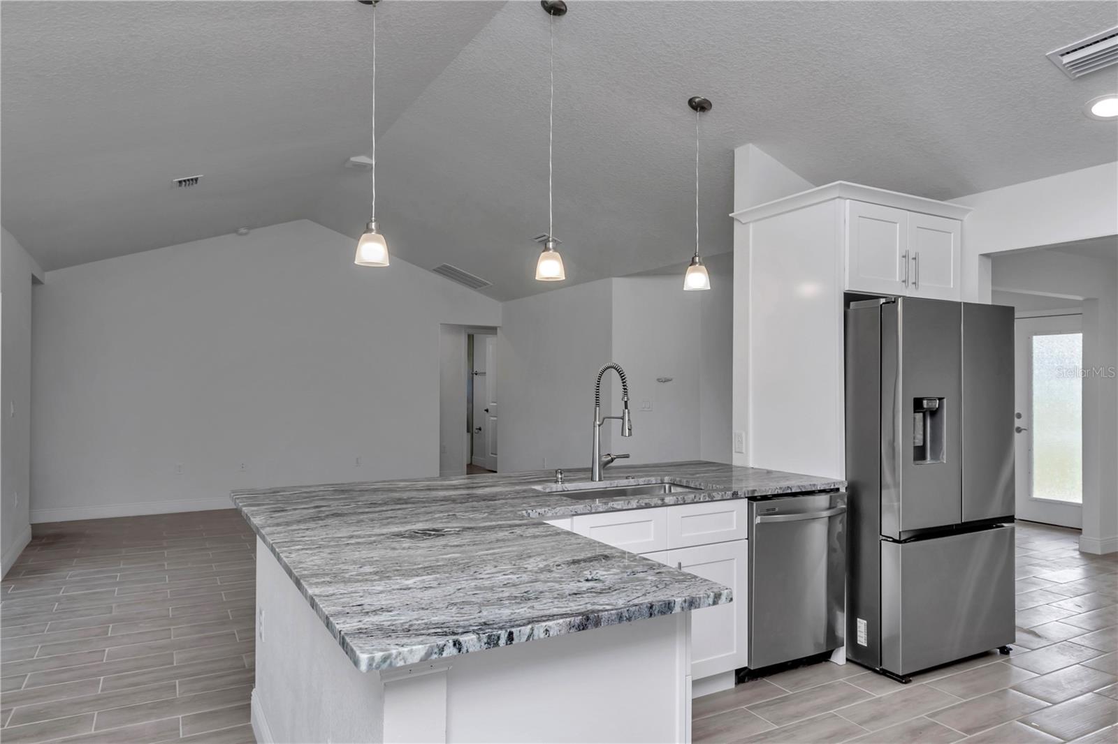 MARION OAKS UNIT 4 - Residential