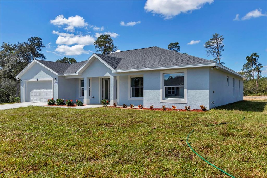 Photo of 17490 SW 18th Ave Road, Ocala, FL 34473 (MLS # OM711994)