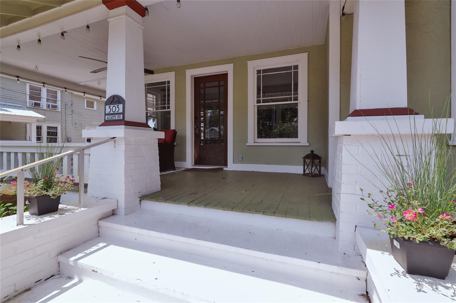 303 WASHINGTON STREET