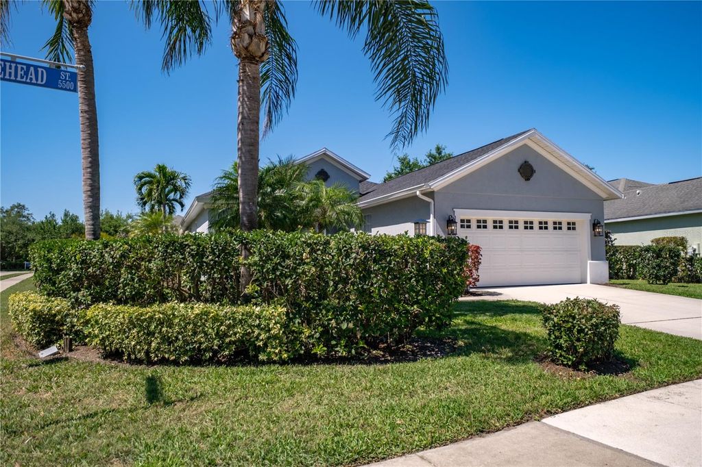 Photo of 5546 Whitehead Street, Bradenton, FL 34203 (MLS # A4693327)