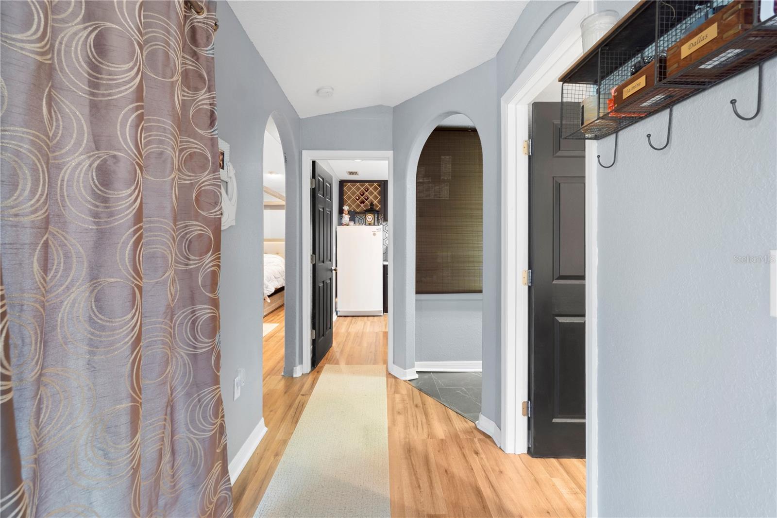 SORRENTO SHORES - Residential