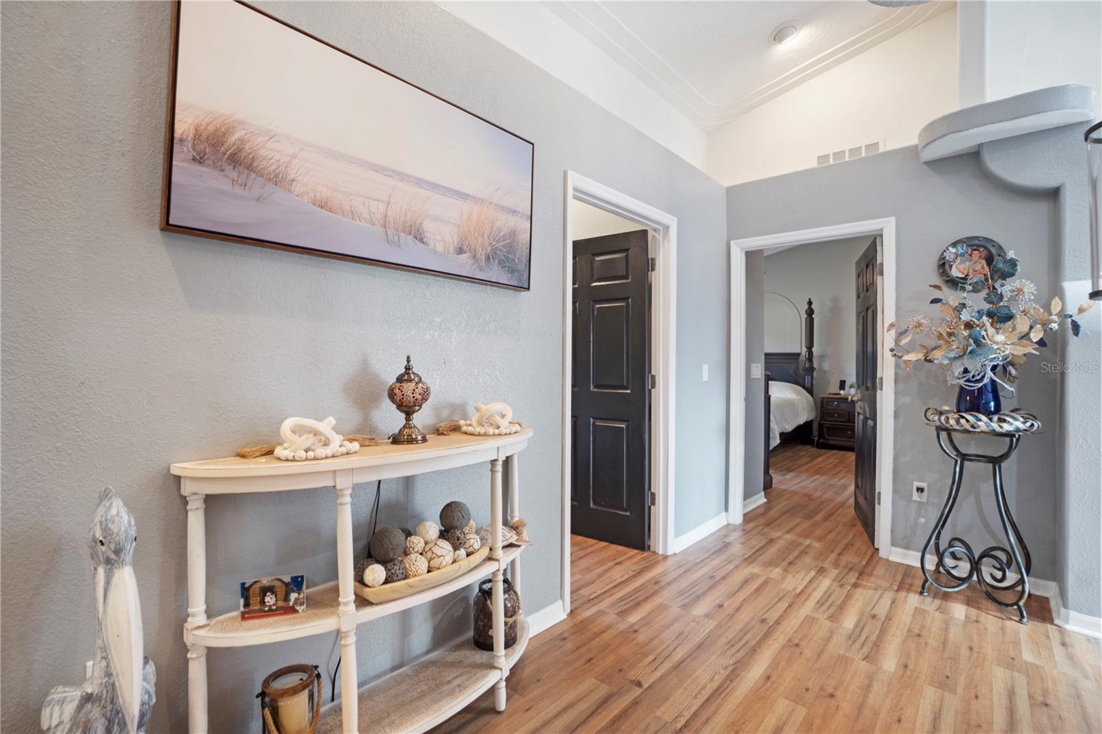 SORRENTO SHORES - Residential