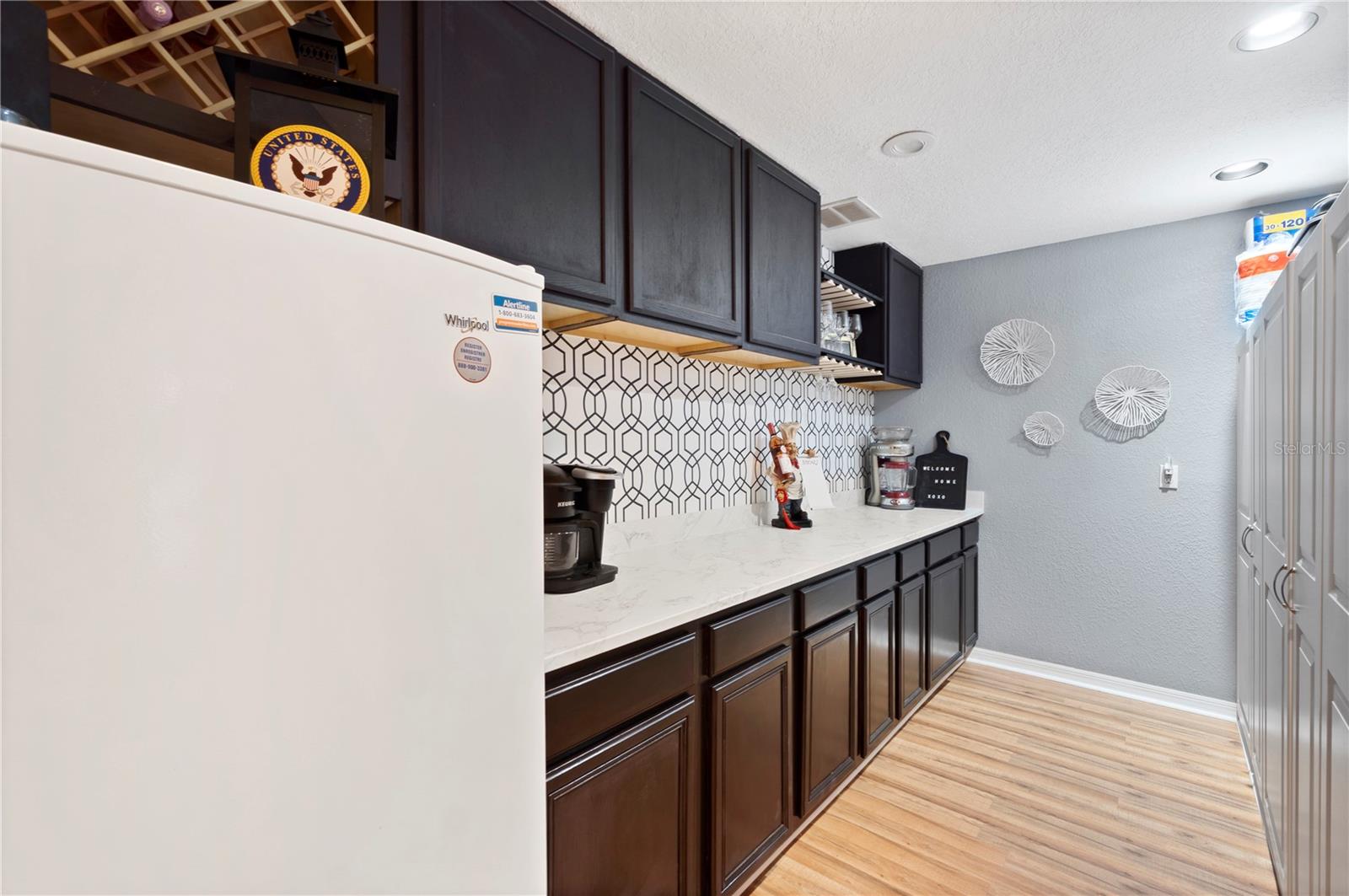 SORRENTO SHORES - Residential