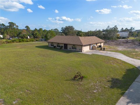 Photo of 26650 Pelican Street, Eustis, FL 32736 (MLS # G5104894)