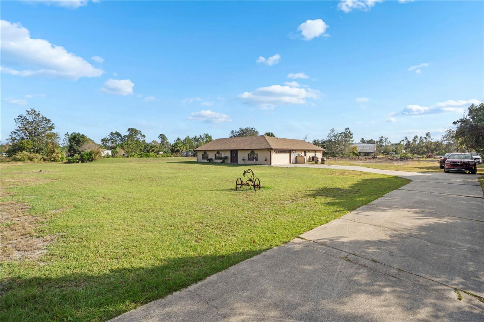 SORRENTO SHORES - Residential