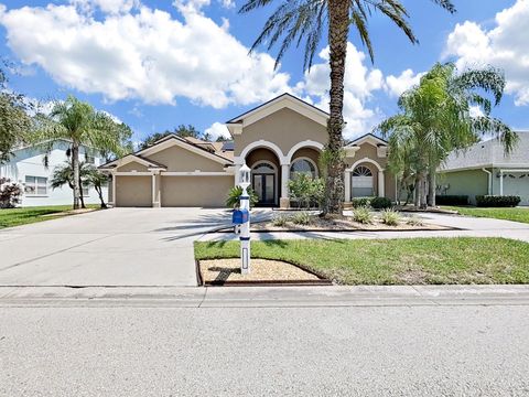 Photo of 19103 Harbor Cove Ct, Lutz, FL 33558 (MLS # TB8422654) Photo of 19103 Harbor Cove Ct, Lutz, FL 33558 (MLS # TB8422654)