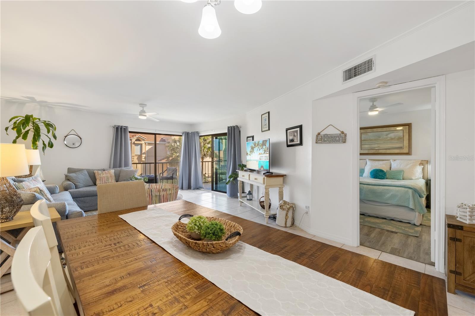 OCEAN GALLERY VISTAS PACIFICA - Residential