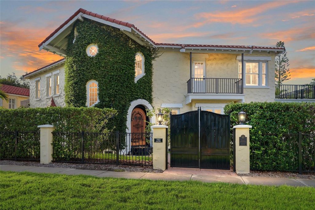 Photo of 190 Bosphorous Avenue, Tampa, FL 33606 (MLS # TB8511535)