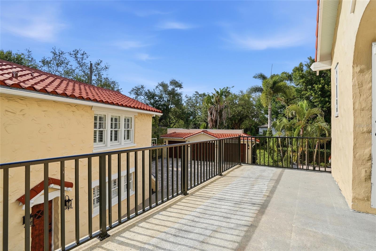 DAVIS ISLANDS PB10 PG52 TO 57 - Residential