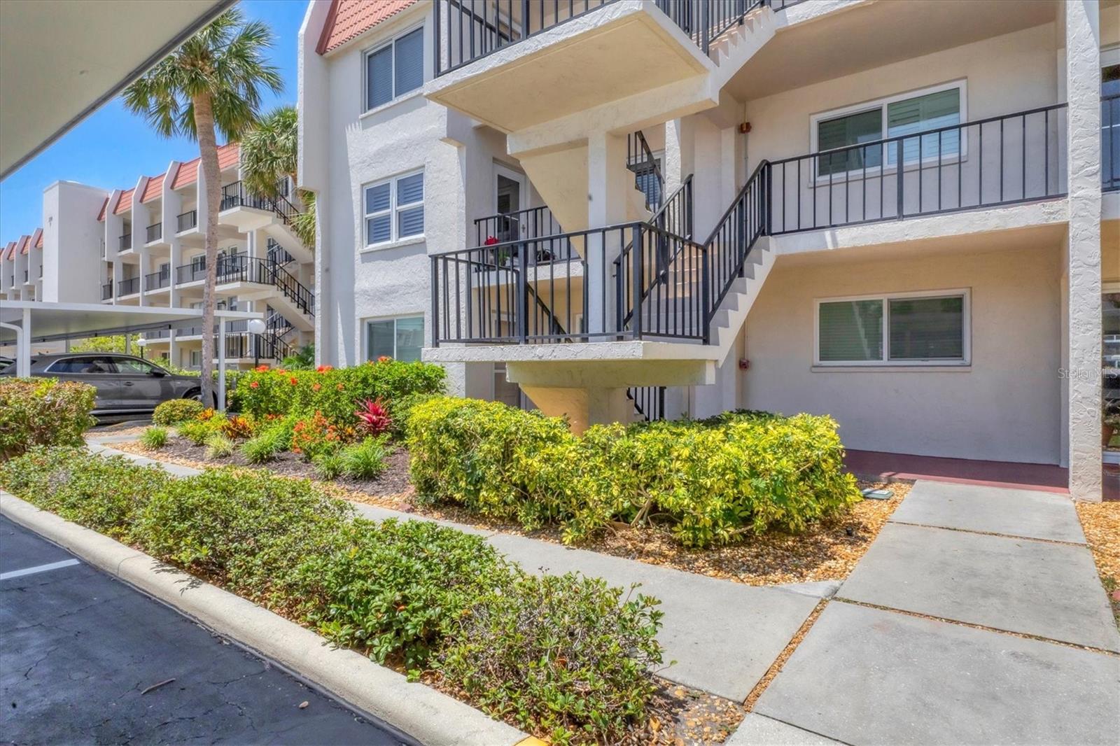 BELLA COSTA II - Residential