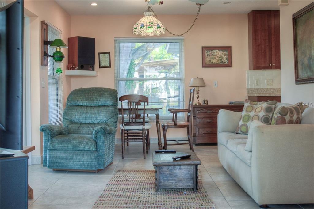 PALMA SOLA HEIGHTS SUB - Residential Lease