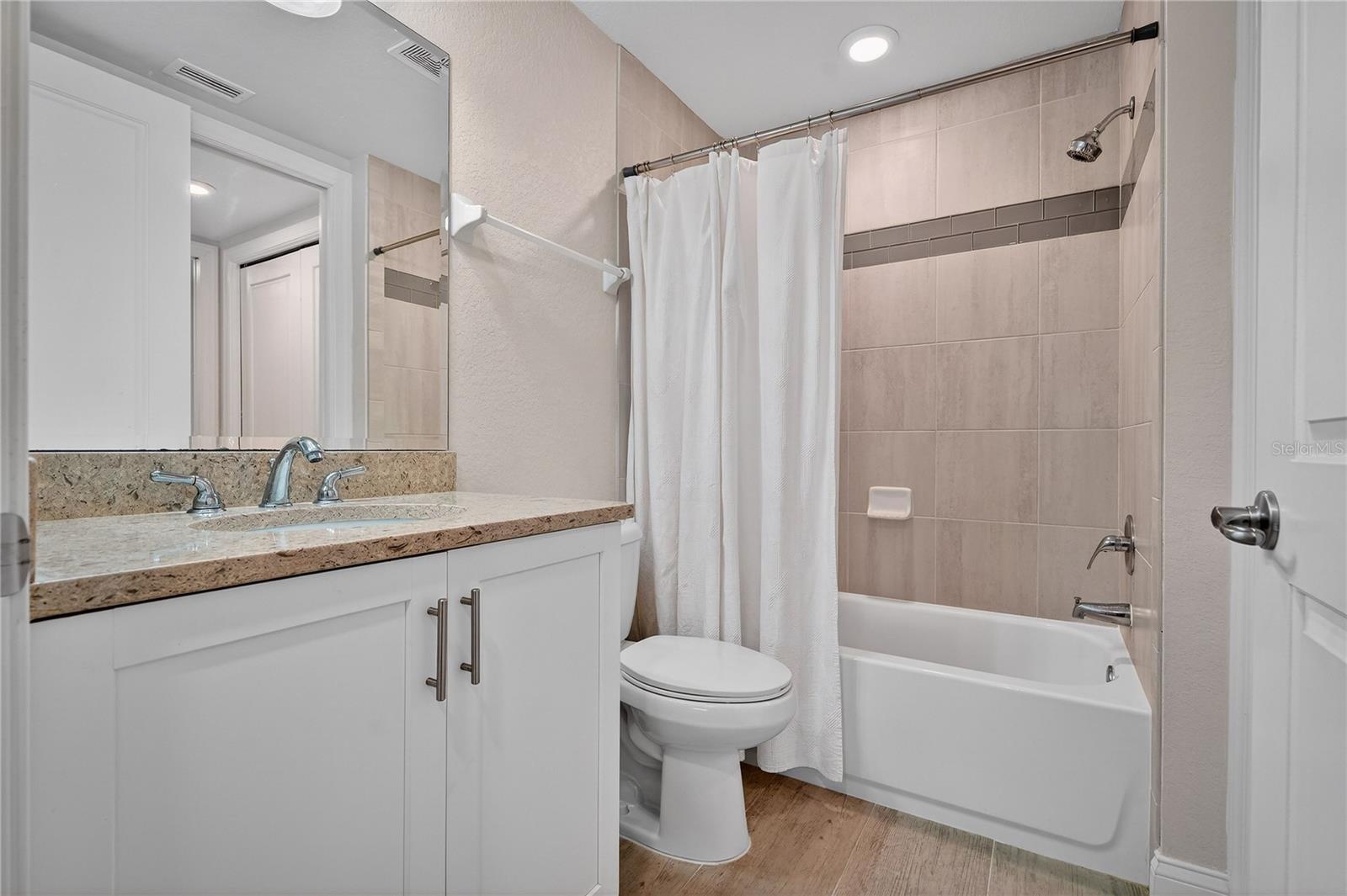 RIVERWALK/CORONADO ISLAND-BLDG - Residential