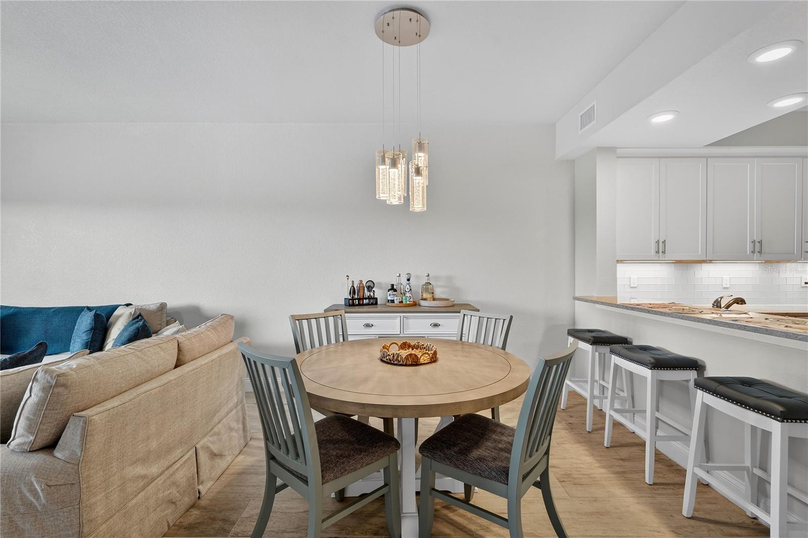 RIVERWALK/CORONADO ISLAND-BLDG - Residential