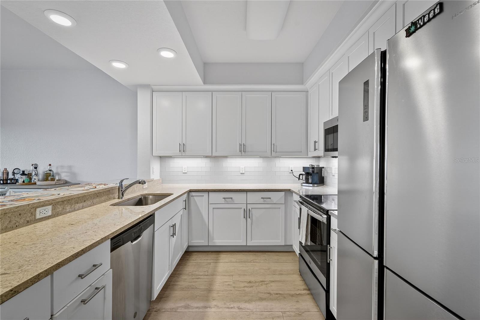 RIVERWALK/CORONADO ISLAND-BLDG - Residential