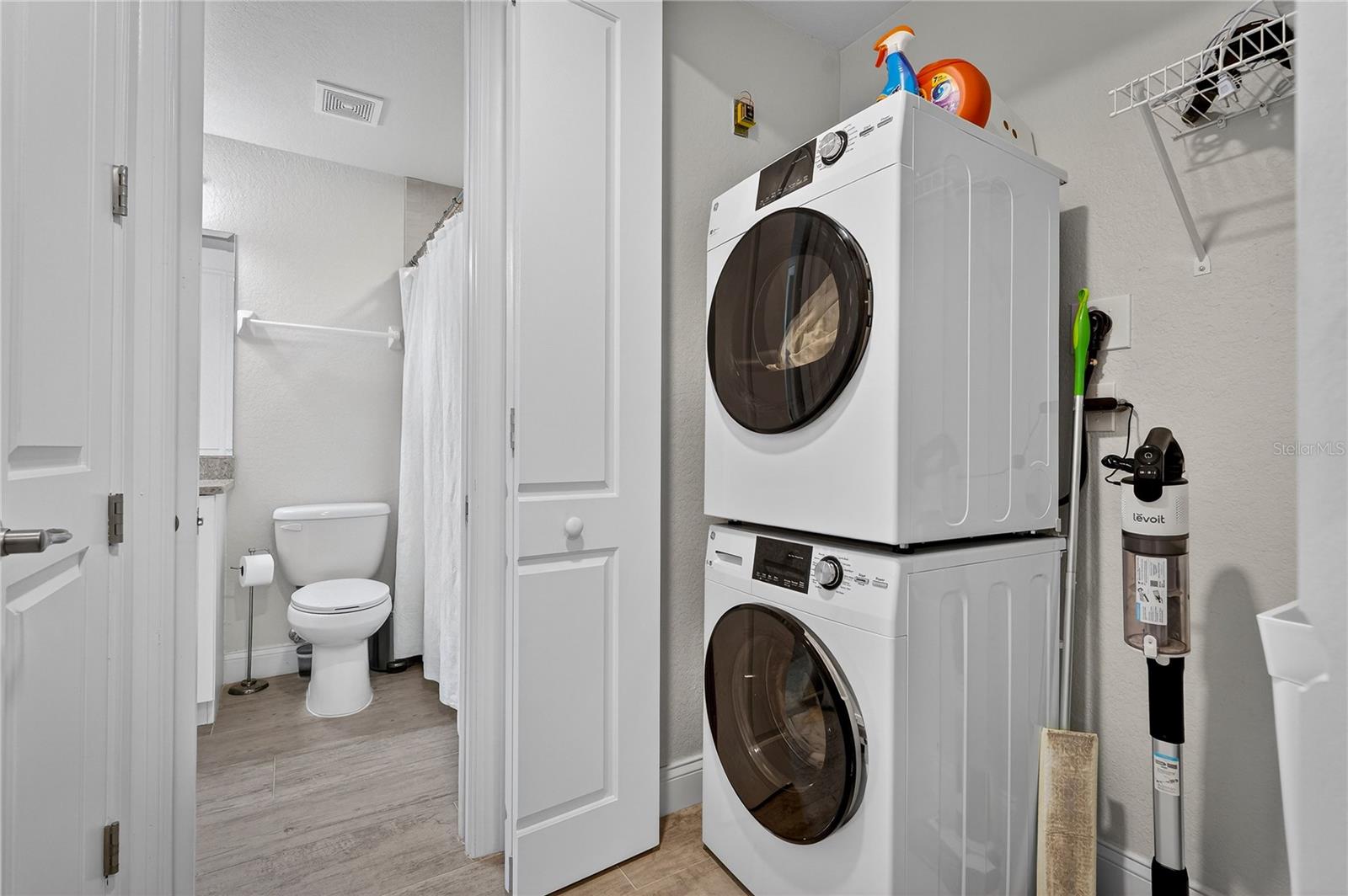 RIVERWALK/CORONADO ISLAND-BLDG - Residential