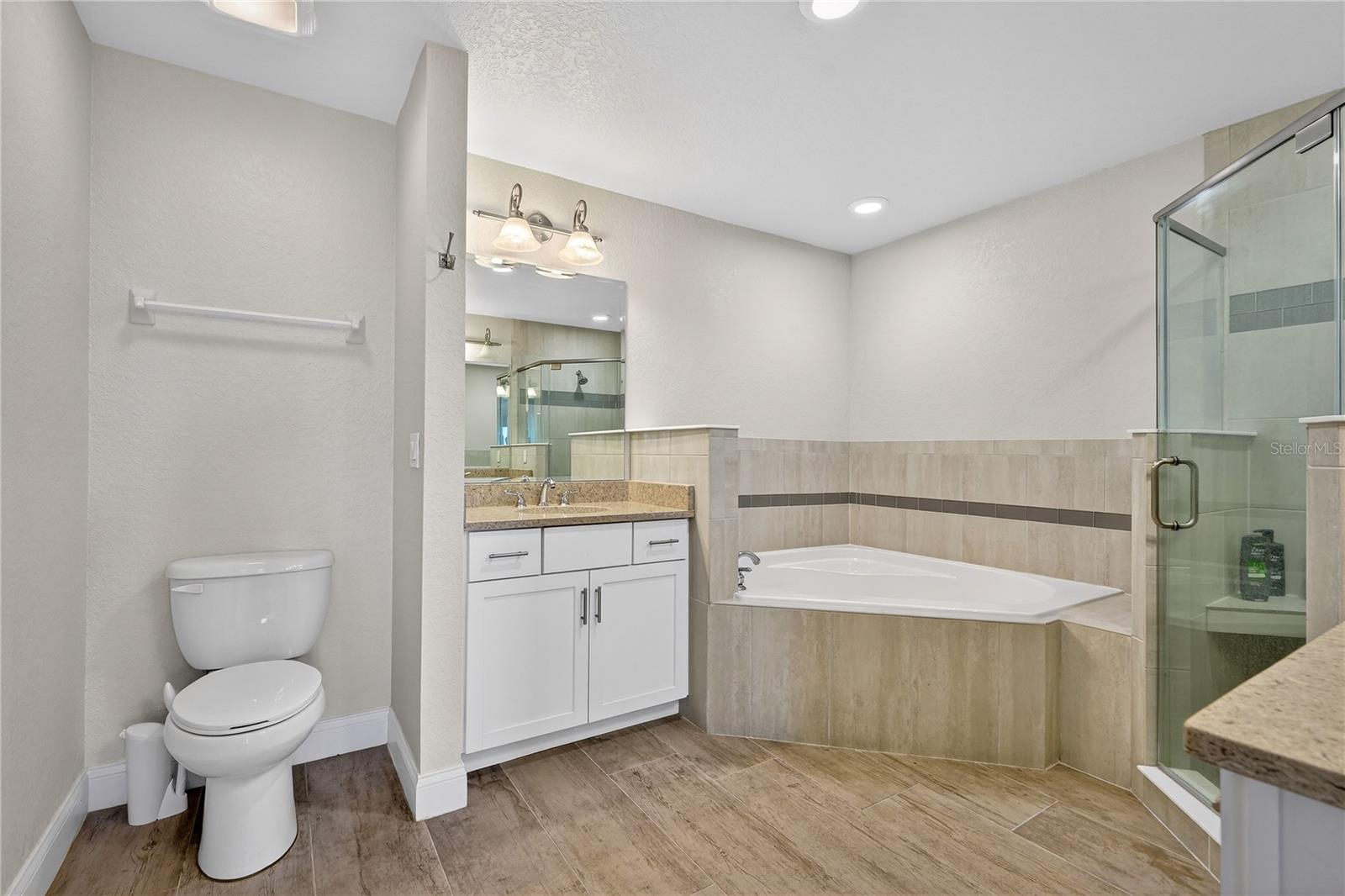 RIVERWALK/CORONADO ISLAND-BLDG - Residential