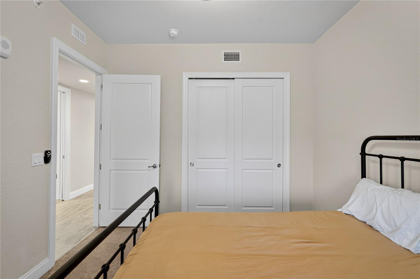 RIVERWALK/CORONADO ISLAND-BLDG - Residential