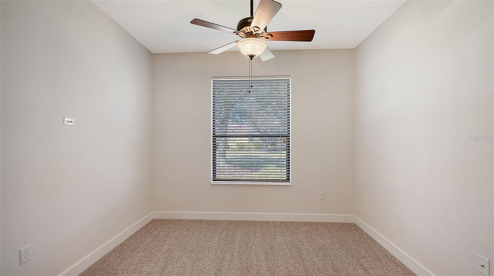 VENETIAN FALLS PH 3 - Residential