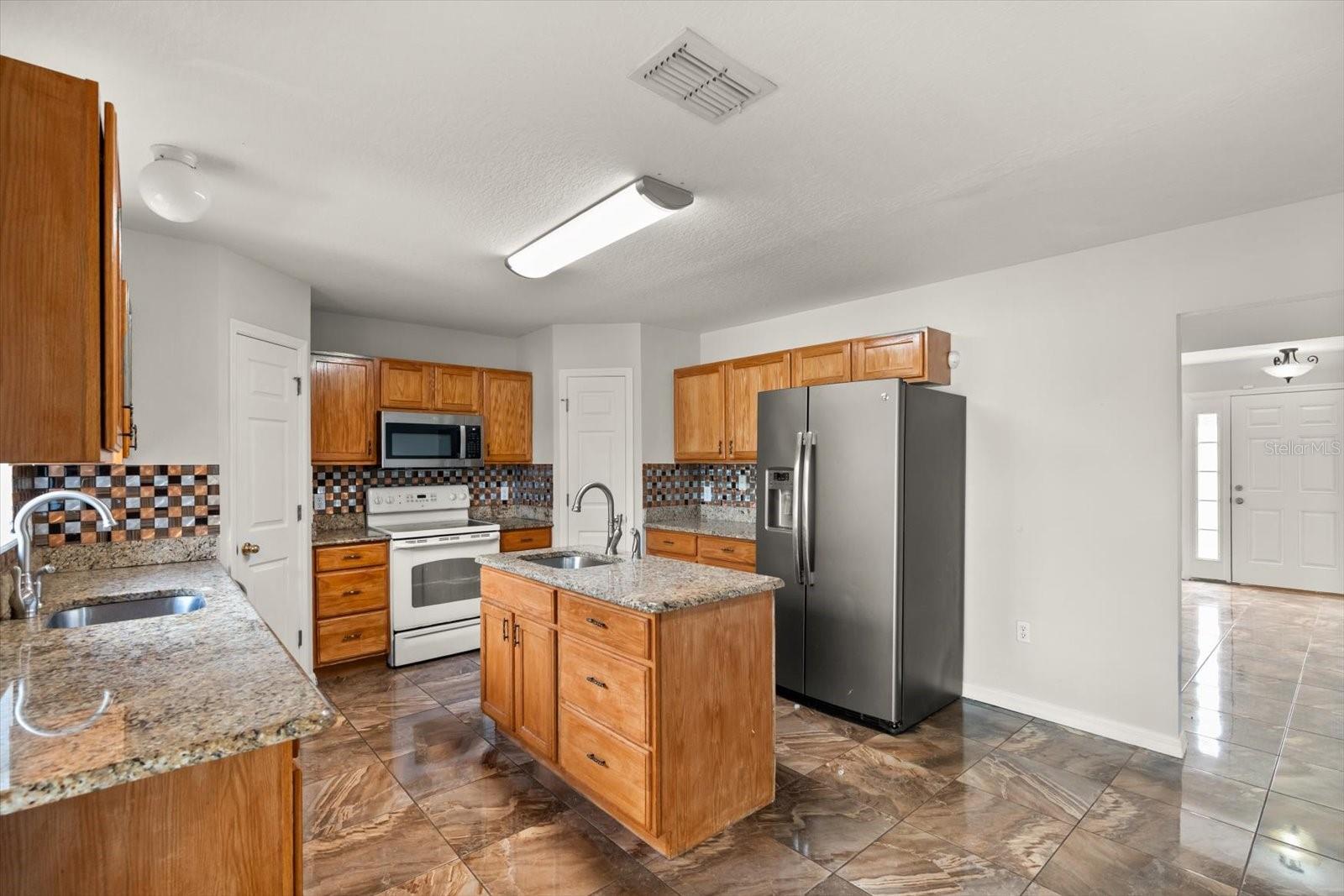 BENTLEY PLACE - Residential