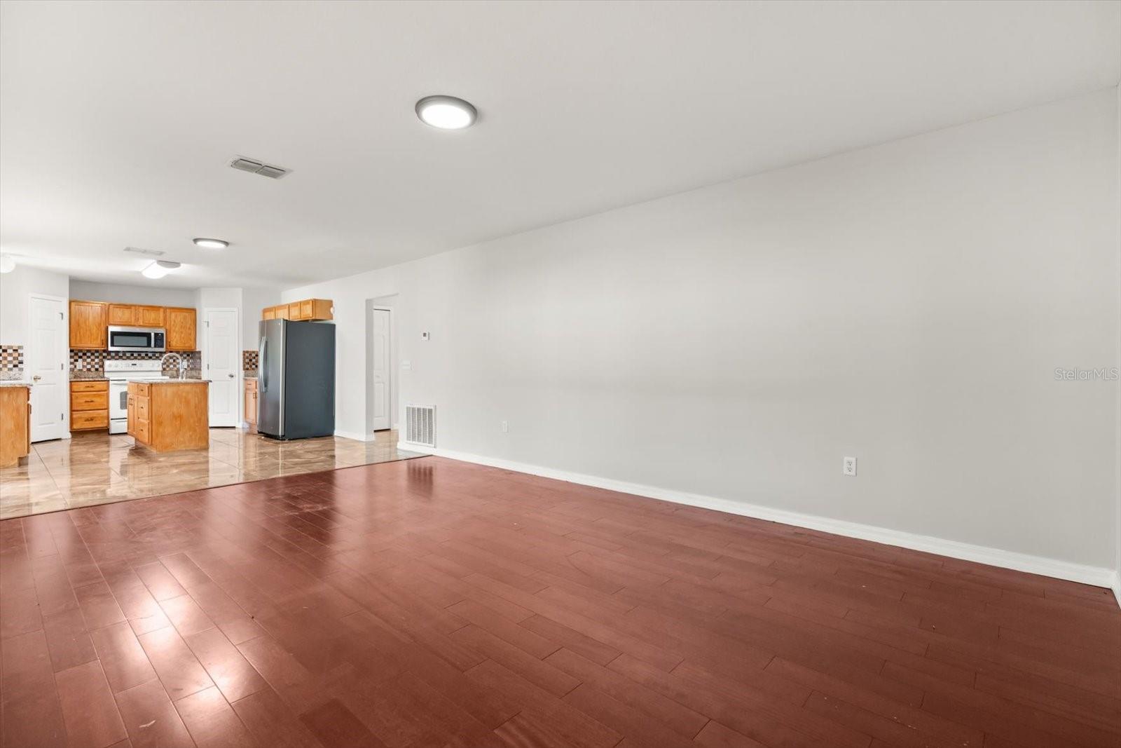 BENTLEY PLACE - Residential