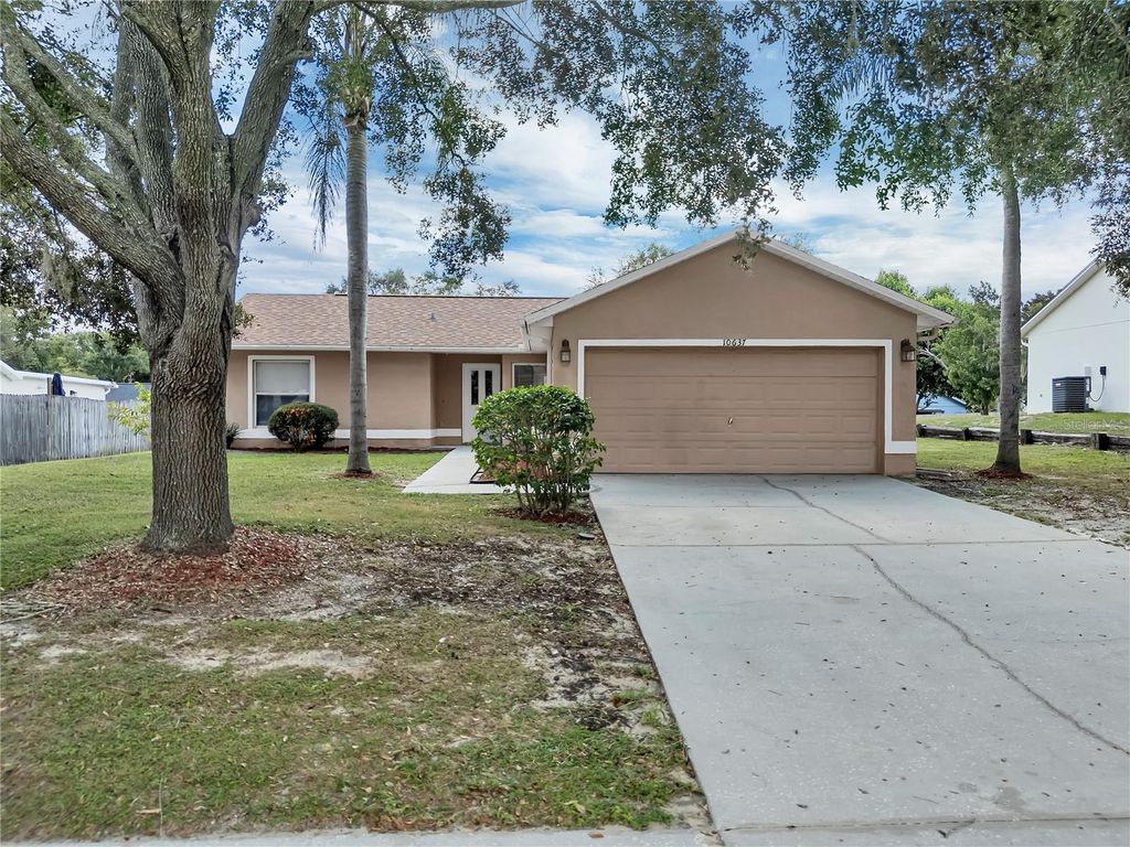 Photo of 10637 Crescendo Loop, Clermont, FL 34711 (MLS # G5107293)