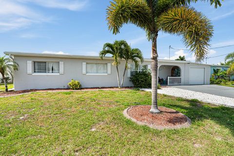 A home in PORT CHARLOTTE