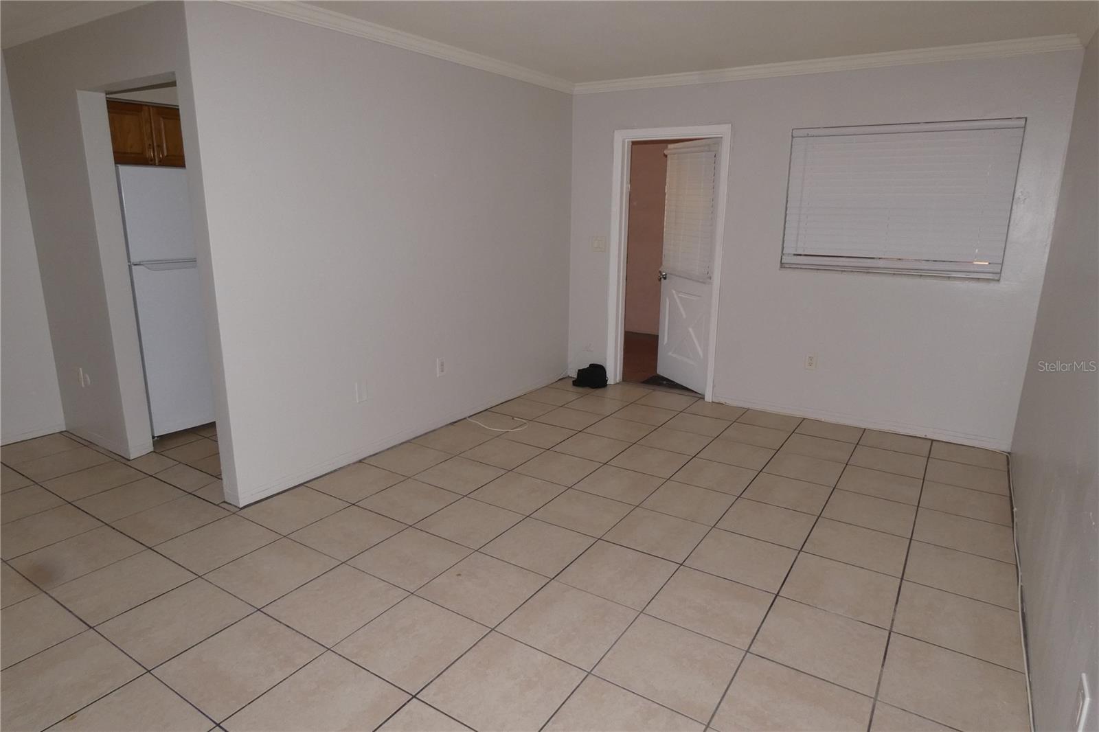 810 TYRONE BOULEVARD N M-2