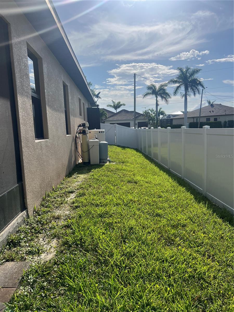 CAPE CORAL - Residential Lease
