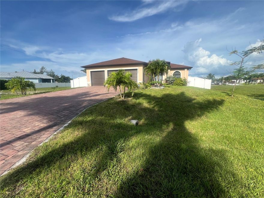 Beautiful house furnished, Ceramic tile flooring throughout the house, nice kitchen,3 car garage, open floors, call today for more information.