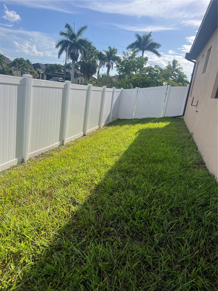 CAPE CORAL - Residential Lease