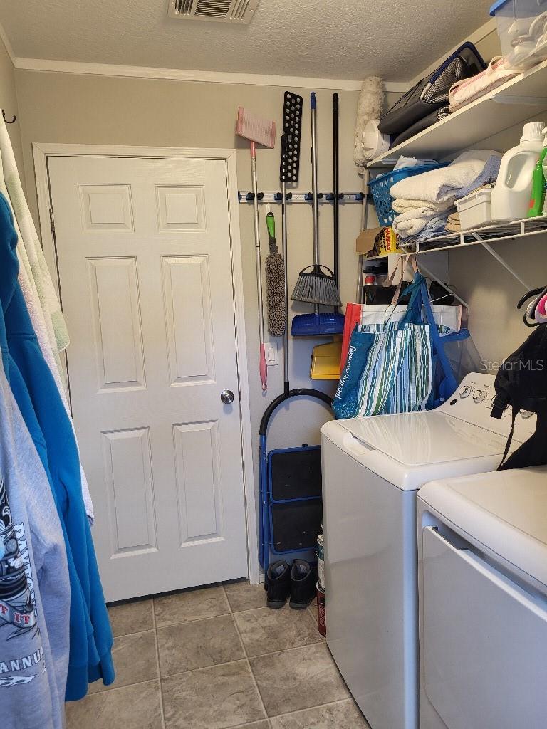 BAREFOOT PARK - Residential