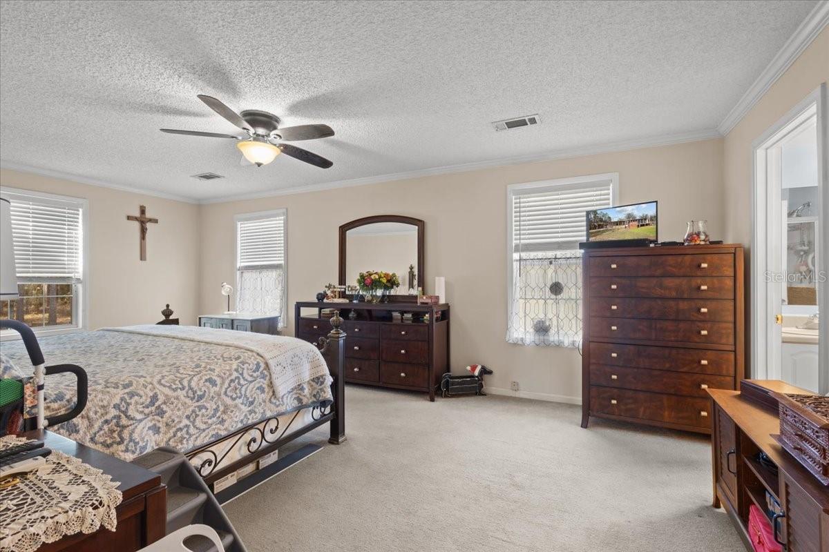 WHISPERING PINES - Residential