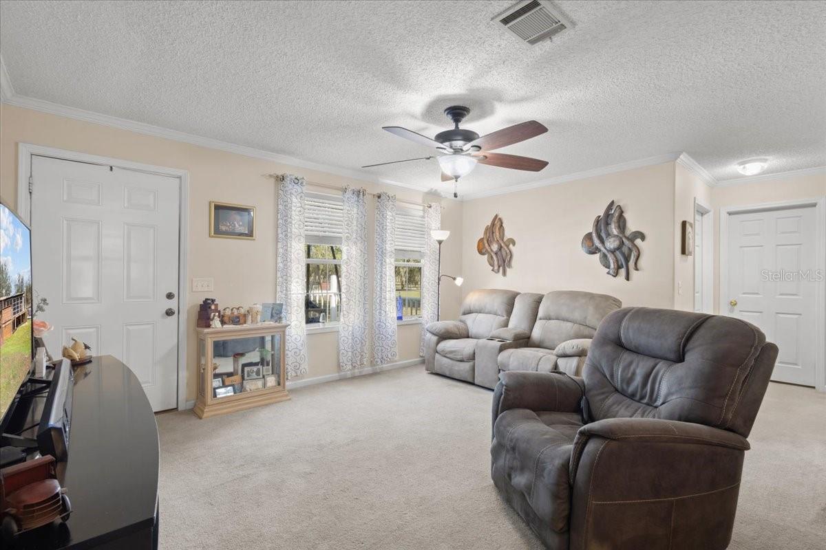 WHISPERING PINES - Residential