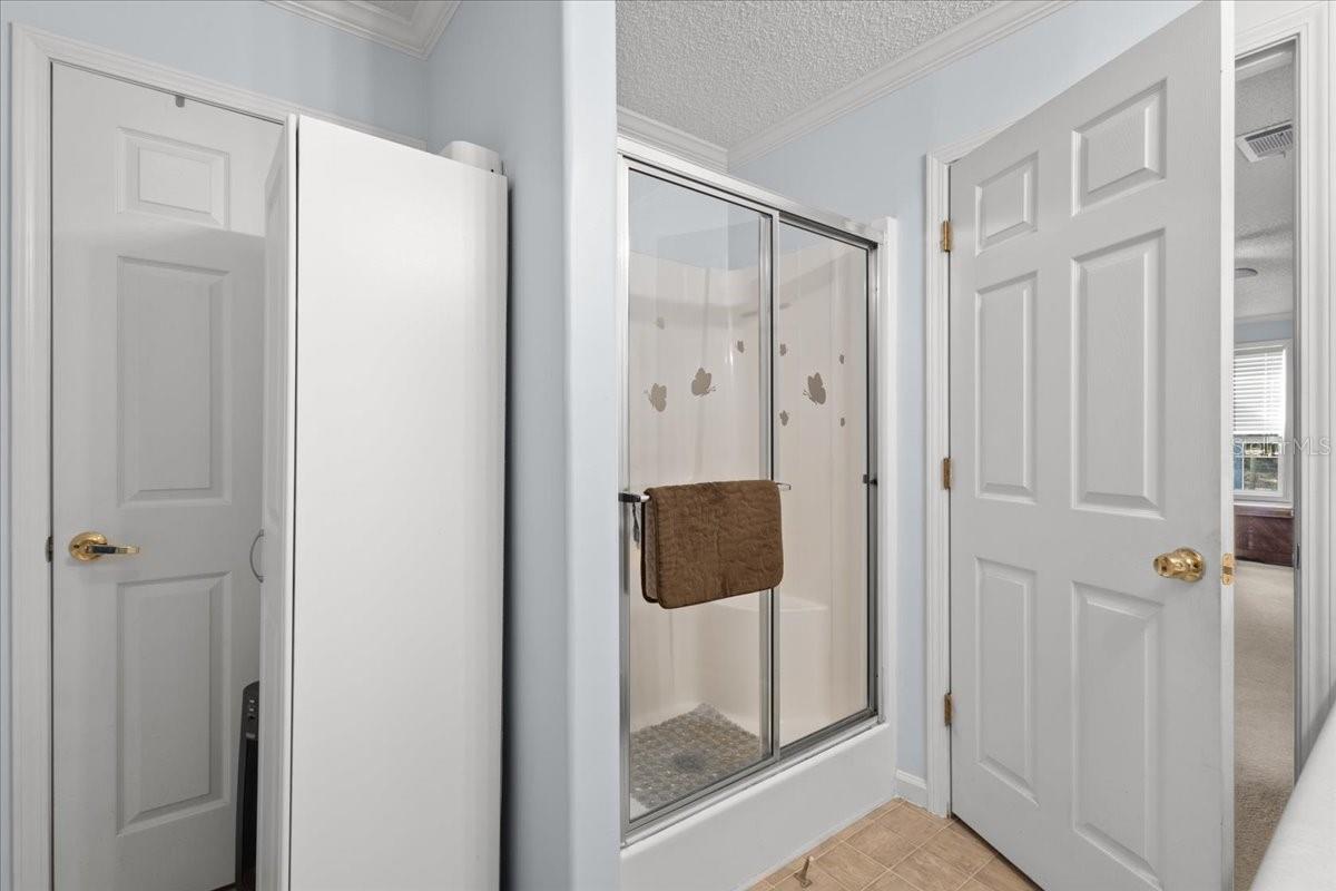 WHISPERING PINES - Residential