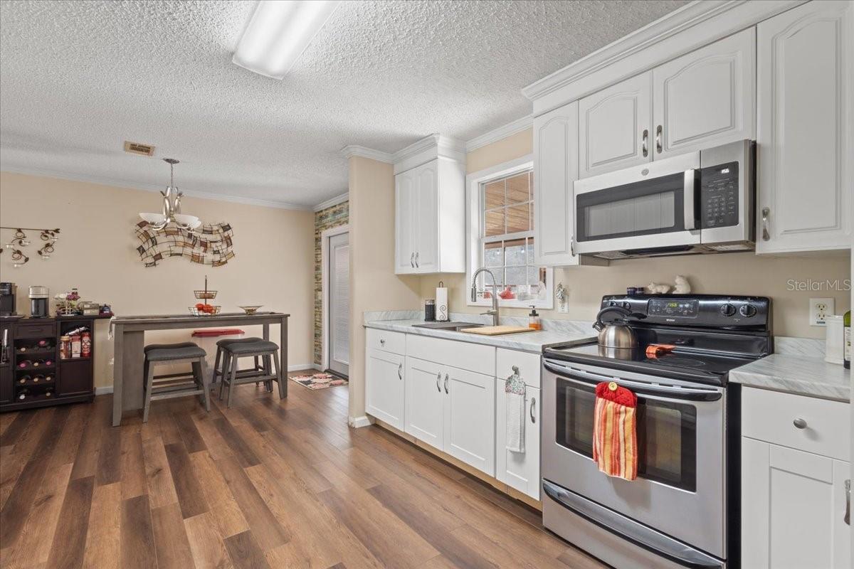 WHISPERING PINES - Residential