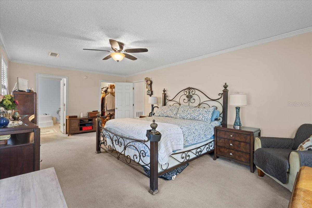 WHISPERING PINES - Residential