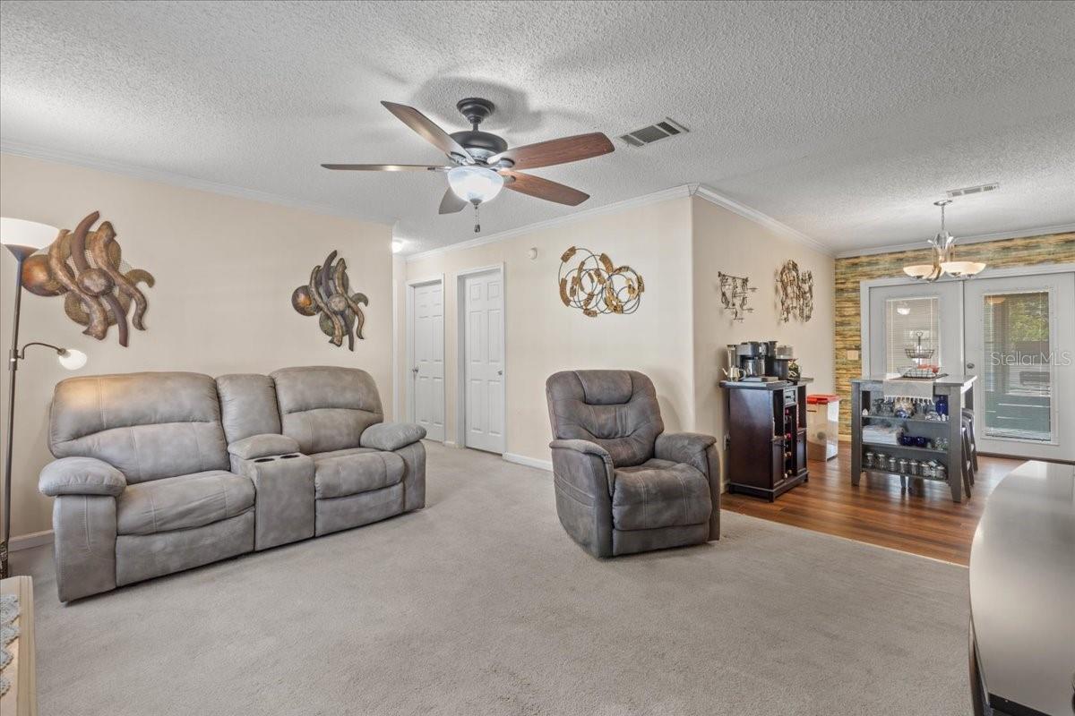 WHISPERING PINES - Residential