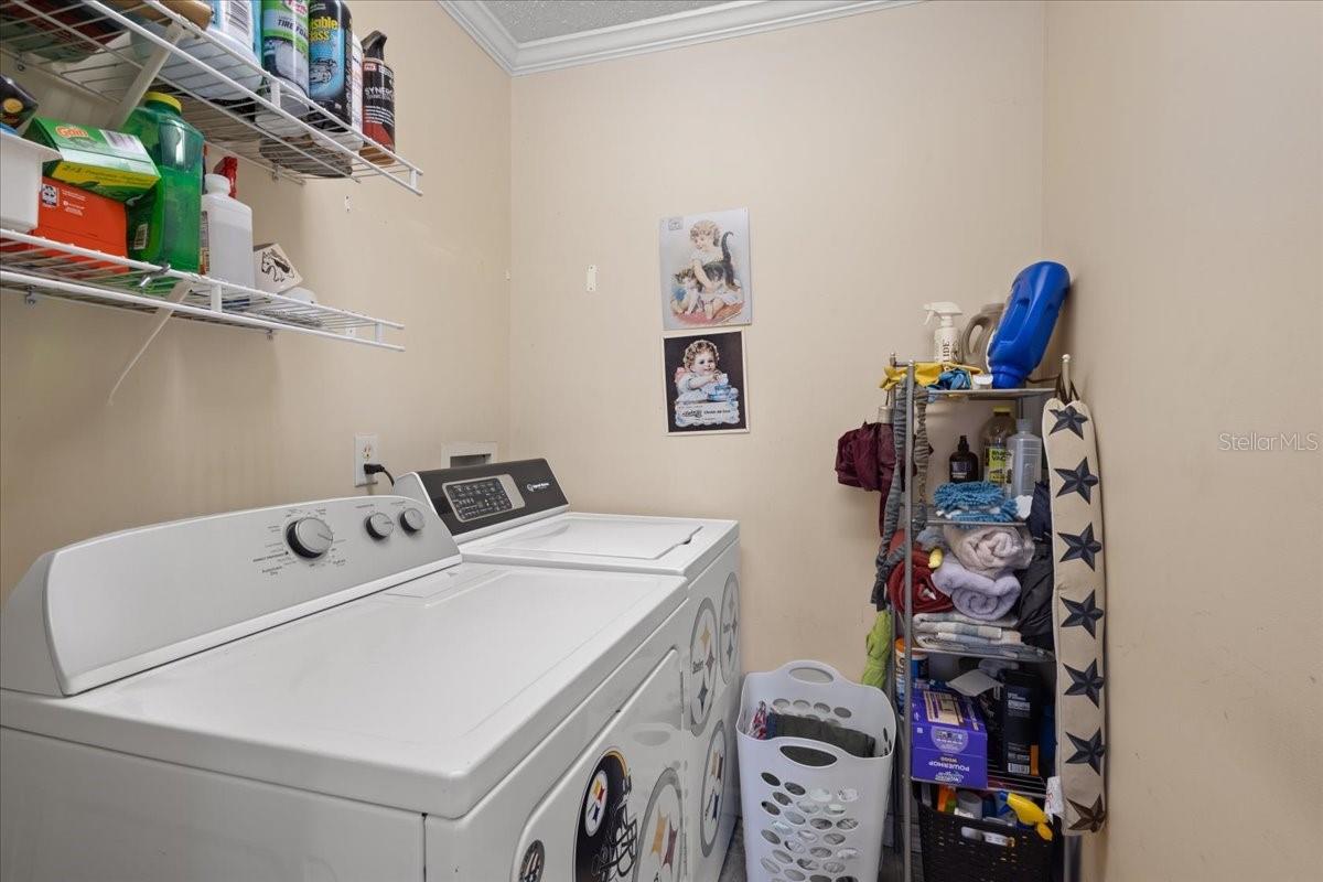 WHISPERING PINES - Residential