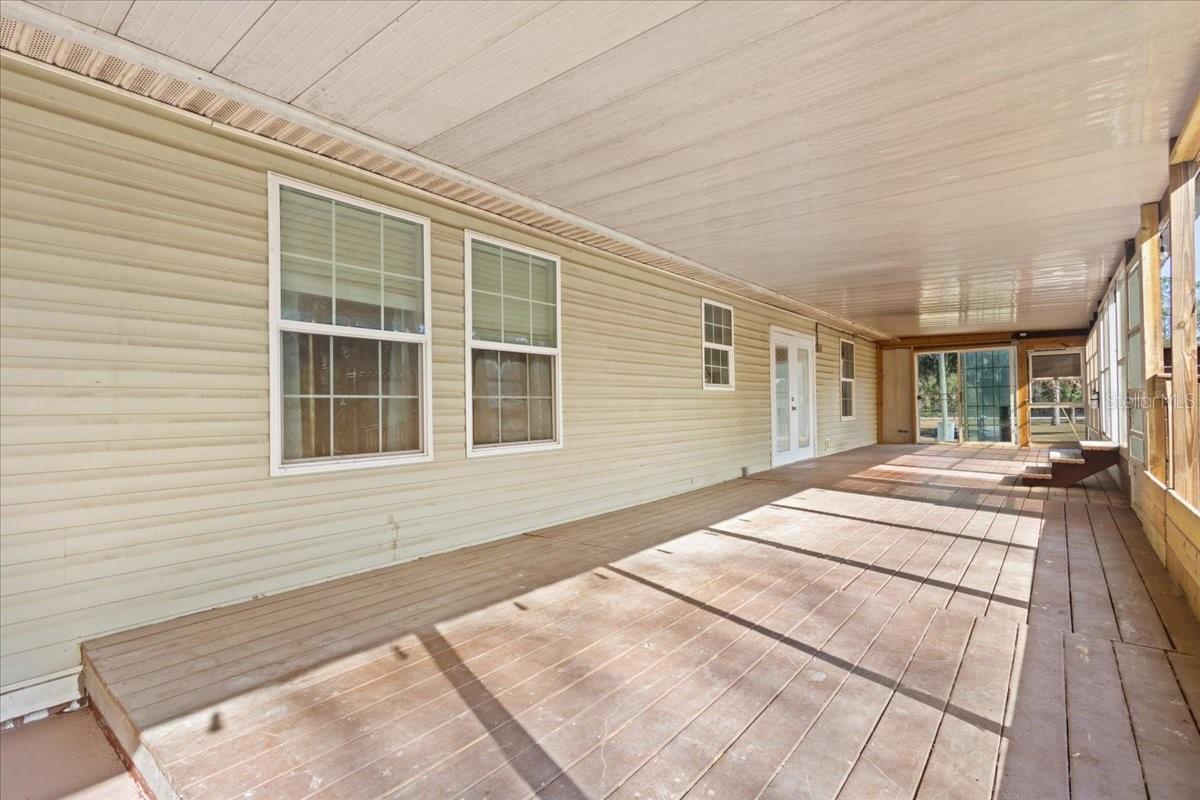 WHISPERING PINES - Residential