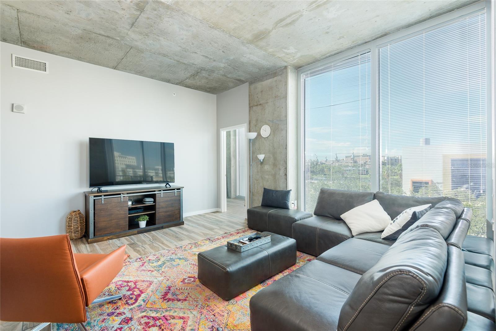 SKYPOINT A CONDO - Residential