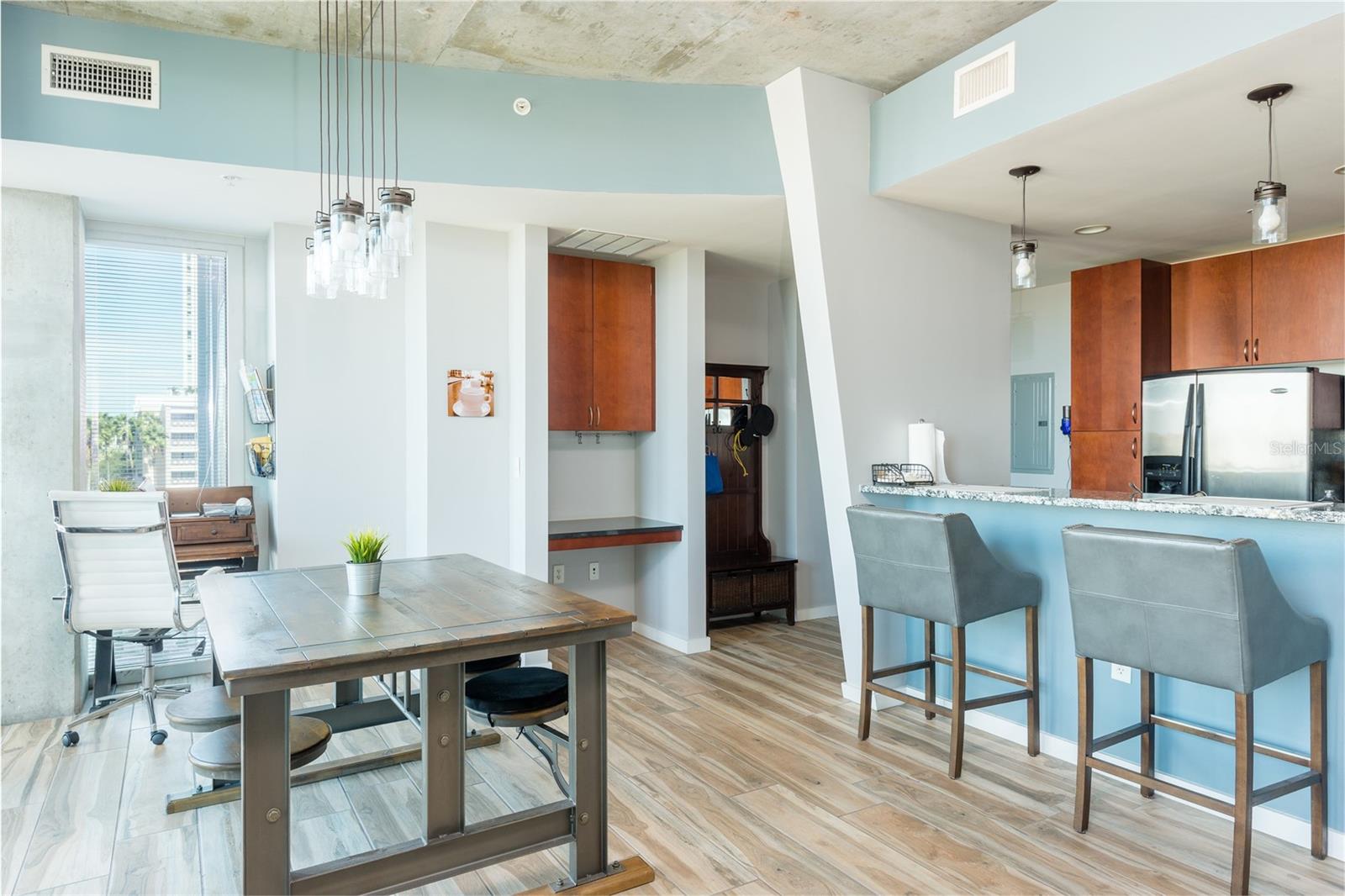 SKYPOINT A CONDO - Residential