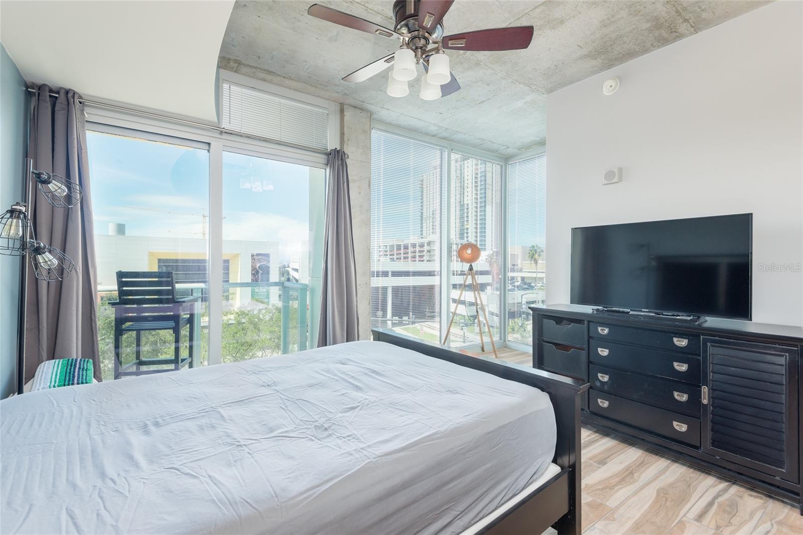 SKYPOINT A CONDO - Residential