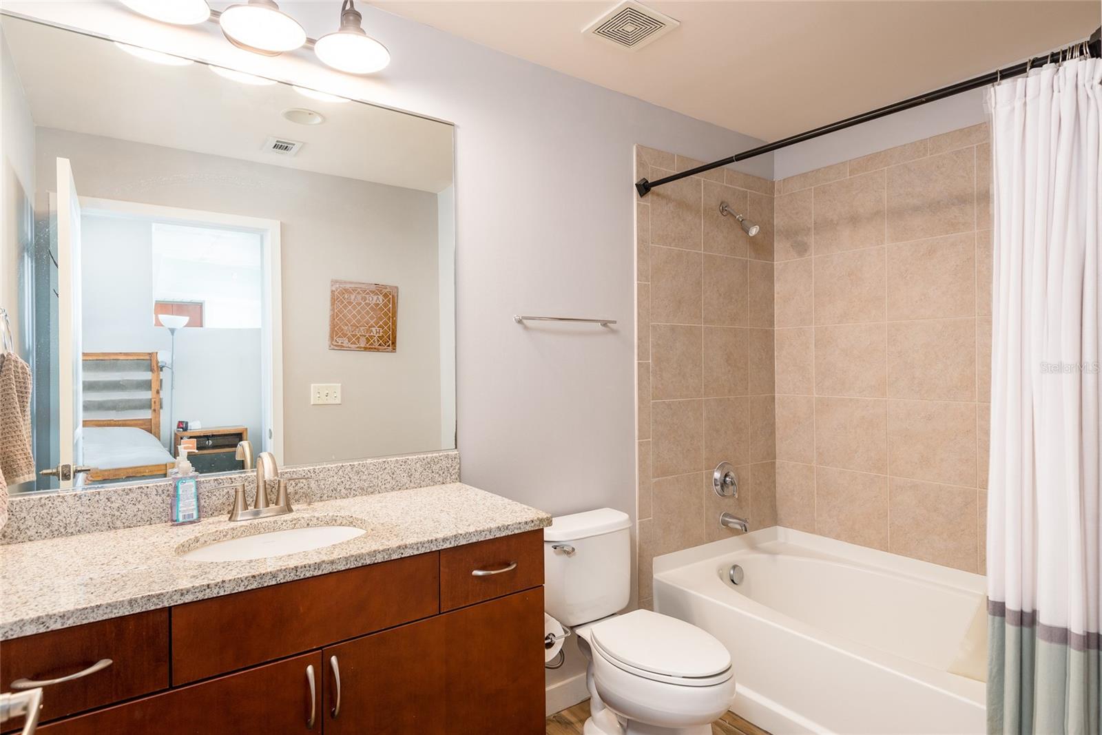 SKYPOINT A CONDO - Residential