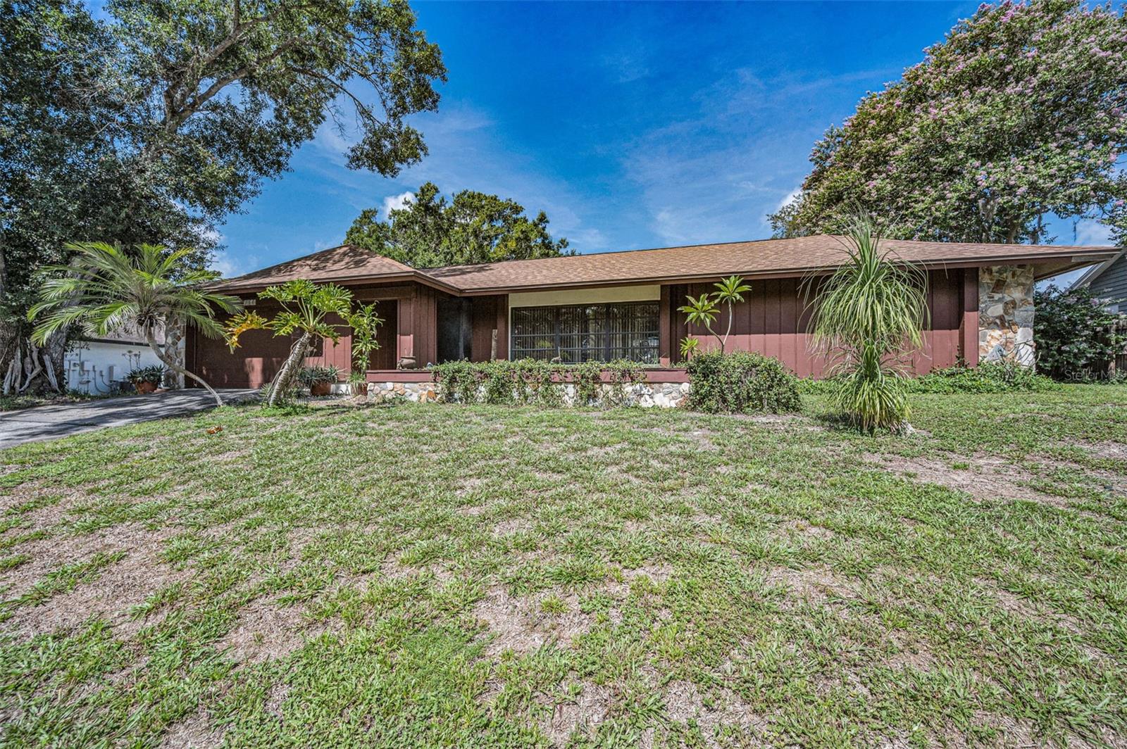 3040 ENISGLEN DRIVE