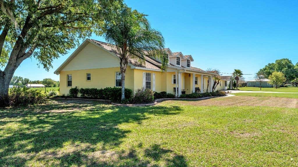 Photo of 2910 Appling Woods Place, Plant City, FL 33565 (MLS # TB8491327)