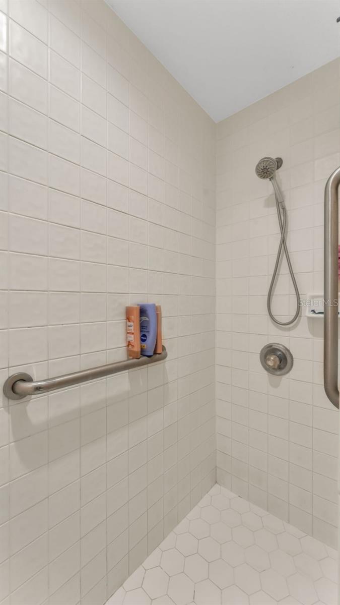 APPLING WOODS - Residential