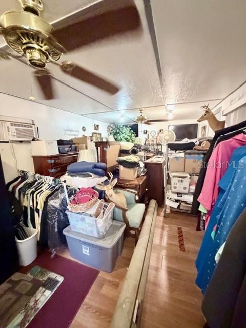 LAKE ROSALIE OAKS - Residential