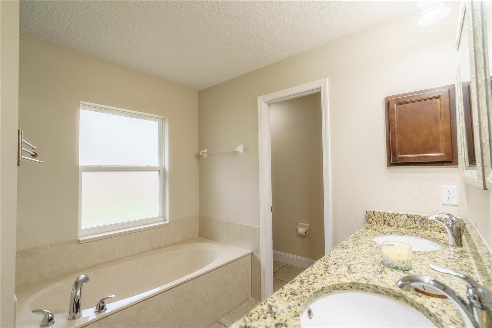 MEADOW GLEN UN 4 - Residential