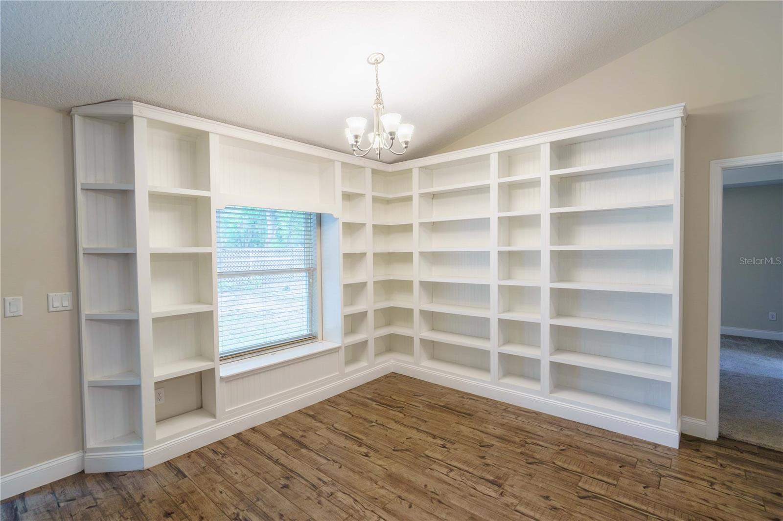 MEADOW GLEN UN 4 - Residential