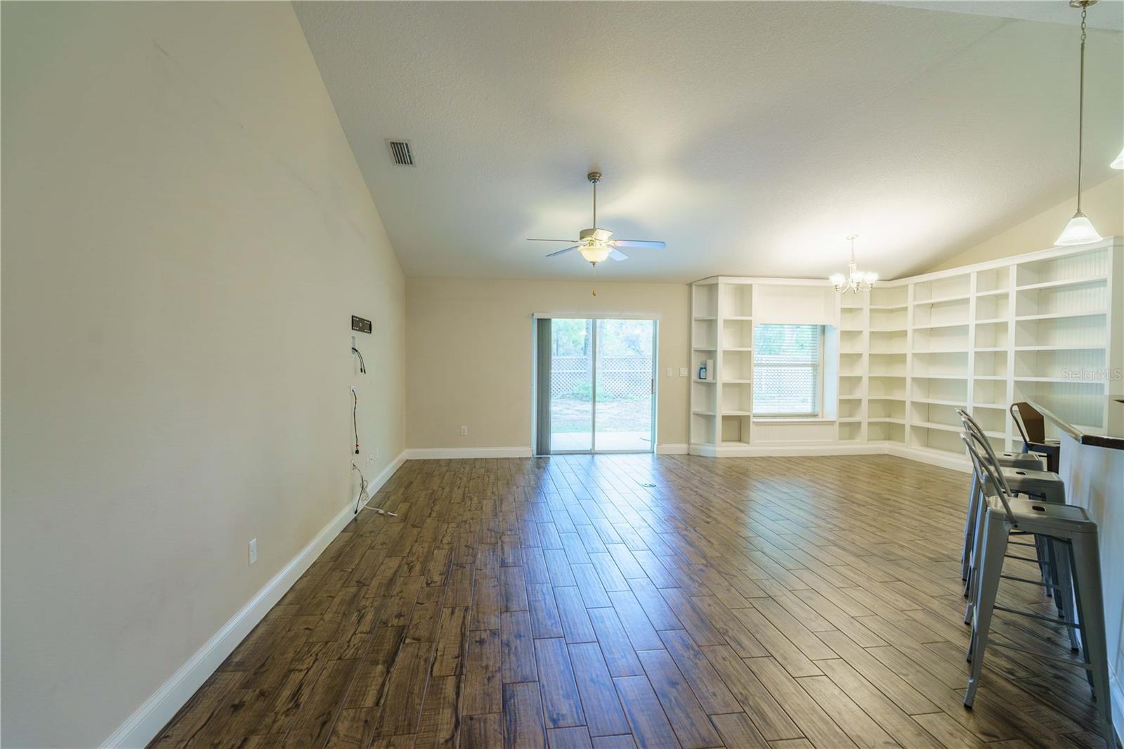 MEADOW GLEN UN 4 - Residential